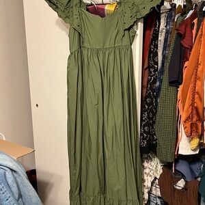 Crown & Ivy Green Empire Waist Maxi Dress